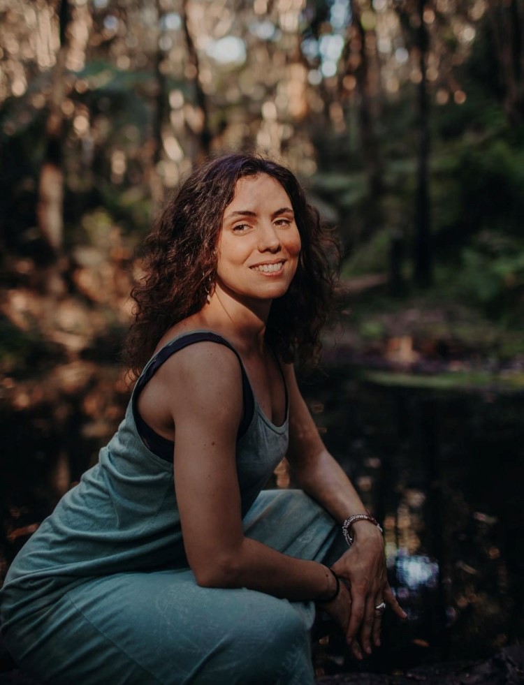 Lou Lemaistre portrait 2 Lou Lemaistre Yoga Teacher image